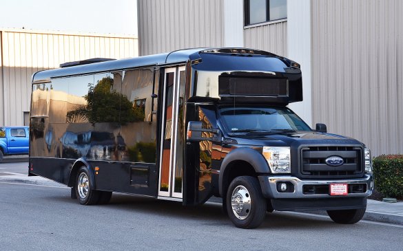2014 Ford F-550 Limo Bus for Sale in Fontana, CA - Main Photo