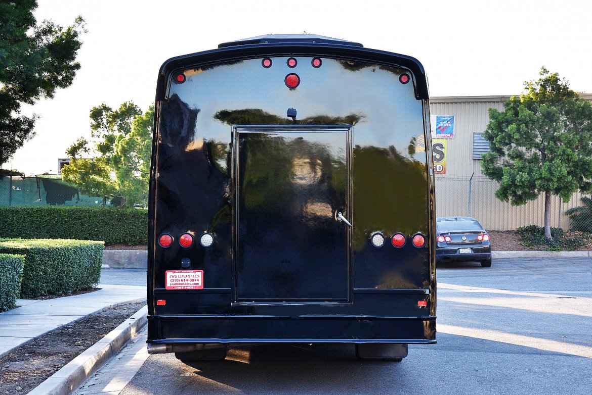 Limo Bus for Sale in Fontana, CA - Photo 4