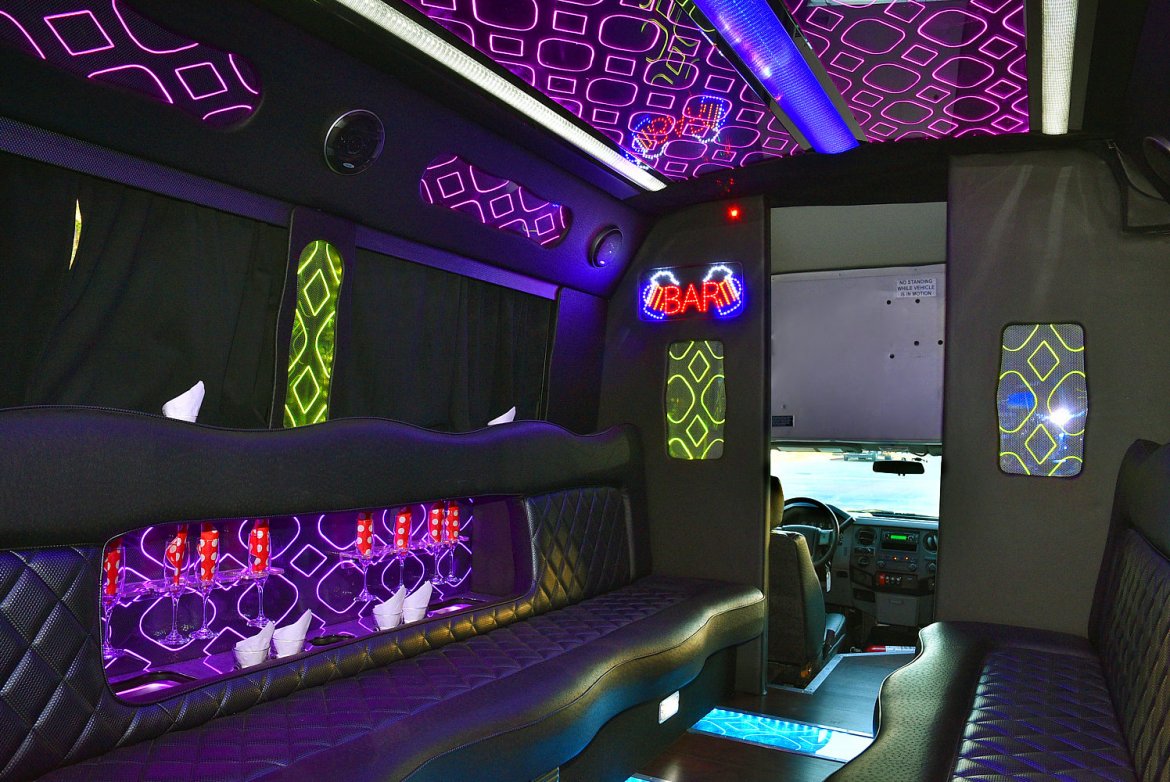 Limo Bus for Sale in Fontana, CA - Photo 11