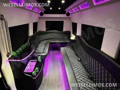 2022 Mercedes-Benz 3500 Sprinter Limousine - Sprinter for Sale in Carson, CA - Photo 17