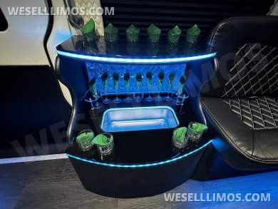 2022 Mercedes-Benz 3500 Sprinter Limousine - Sprinter for Sale in Carson, CA - Photo 19