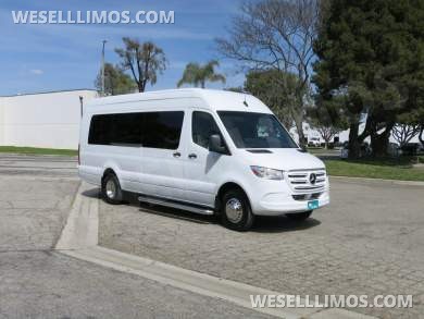 2022 Mercedes-Benz 3500 Sprinter Limousine - Sprinter for Sale in Carson, CA - Photo 12
