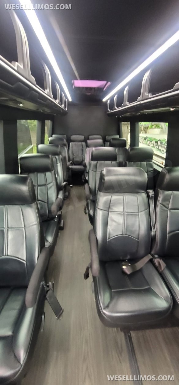 2017 Mercedes-Benz Sprinter 3500 Sprinter for Sale in Frisco, TX - Photo 2