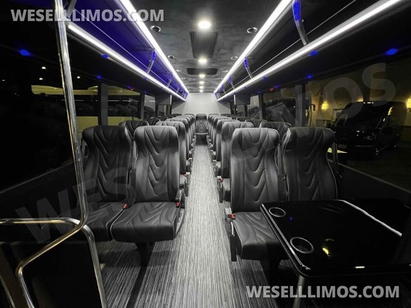 2024 Chevrolet 6500 Executive Shuttle for Sale in Springfield, MO - Main Photo