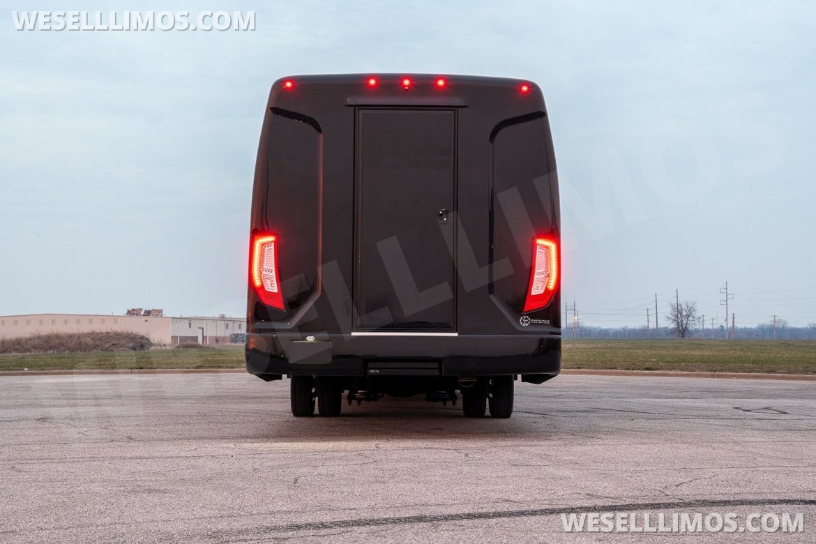 Executive Shuttle for Sale in Springfield, MO - Photo 10