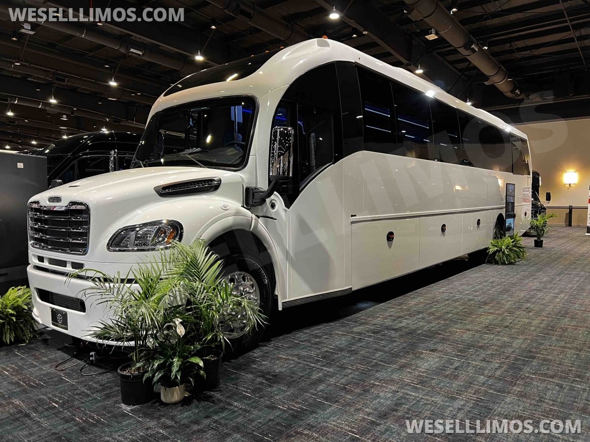 Executive Shuttle for Sale in Springfield, MO - Photo 10
