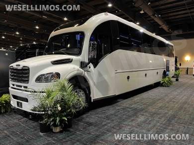 2025 Executive Coach Buiders Freightliner SupercoachXL 45 Executive Shuttle - Executive Shuttle for Sale in Springfield, MO - Photo 10
