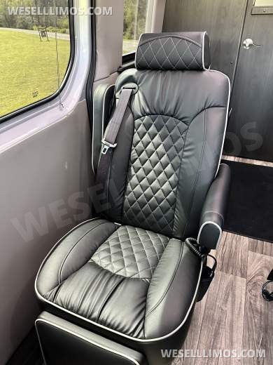 2023 Midwest Automotive Design Mercedes-Benz Sprinter 144 4x4 Sprinter - Sprinter for Sale in Fort Smith, AR - Photo 22