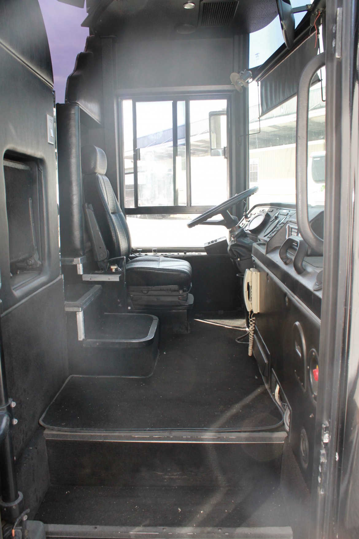 Limo Bus for Sale in San Francisco, CA - Photo 4