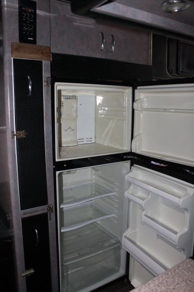 1998 Van Hool T2145 Limo Bus - Limo Bus for Sale in San Francisco, CA - Photo 15