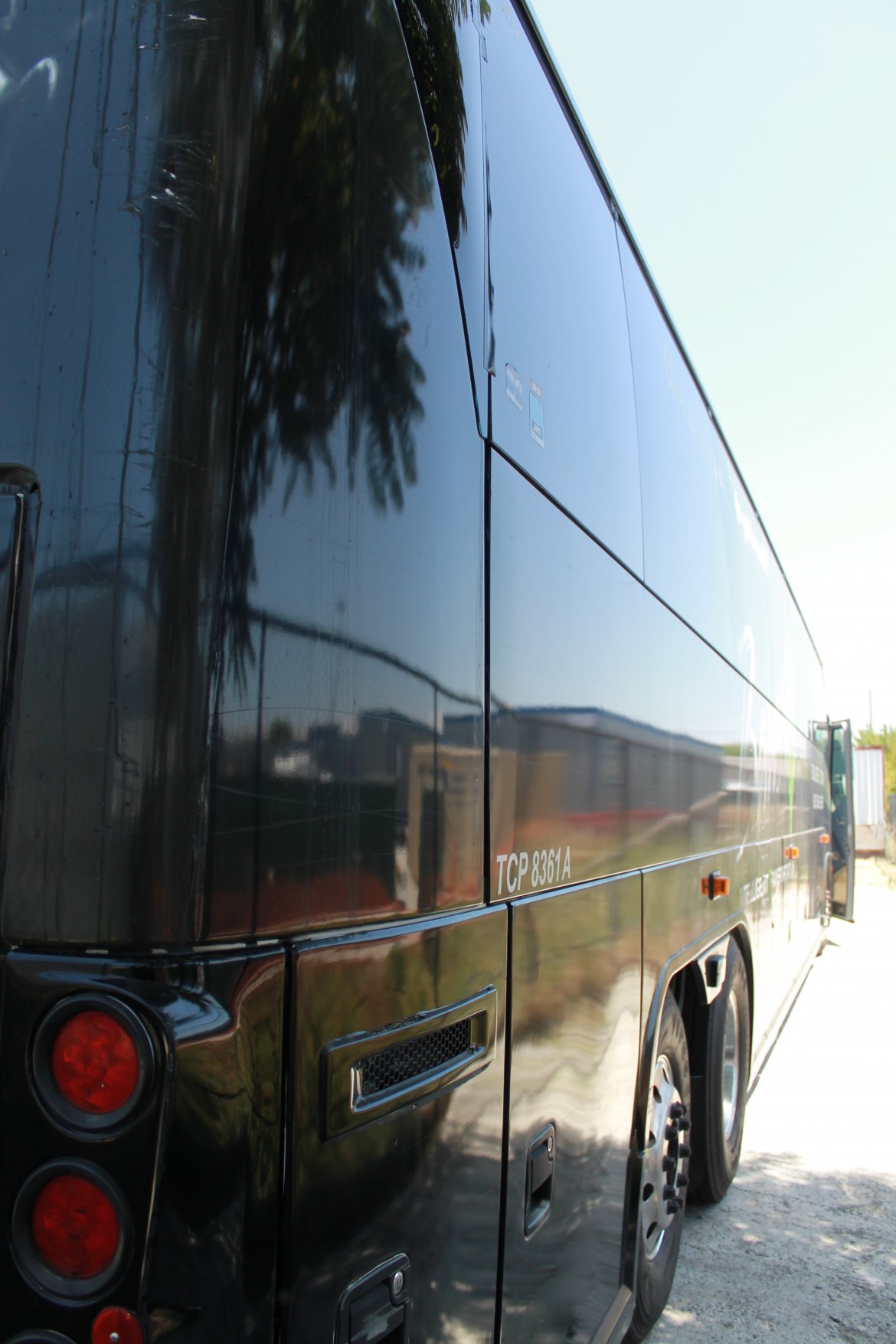 Motorcoach for Sale in San Francisco, CA - Photo 9