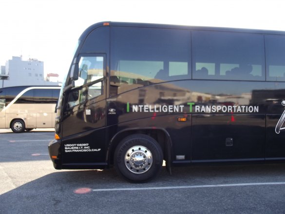2009 MCI J4500 Motorcoach for Sale in San Francisco, CA - Photo 2