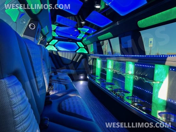 2024 Cadillac XT6 Limousine for Sale in AURORA, CO - Photo 3