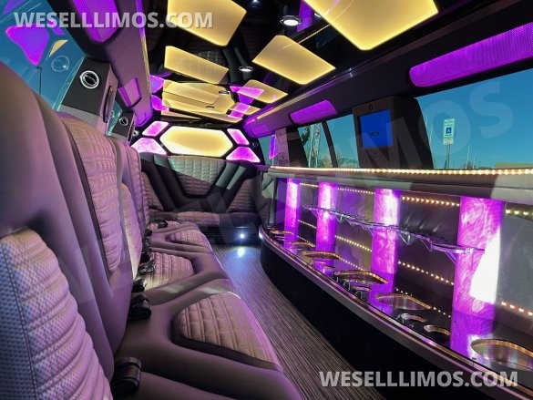 2024 Cadillac XT6 Limousine for Sale in AURORA, CO - Photo 2