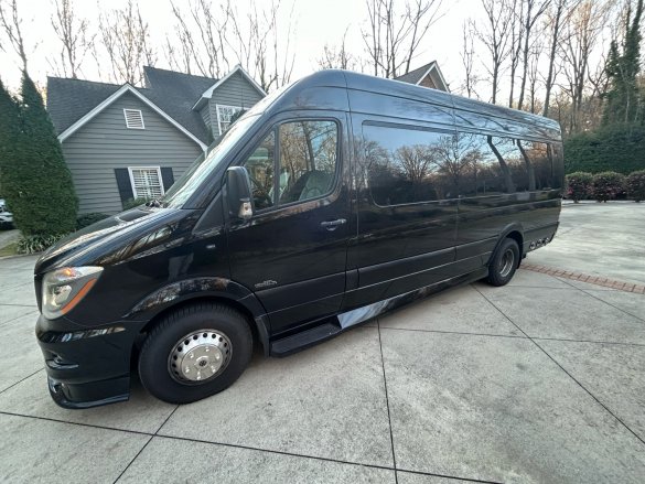 2017 Mercedes-Benz 3500 Class B Motorhome Sprinter for Sale in Spartanburg, SC - Photo 2