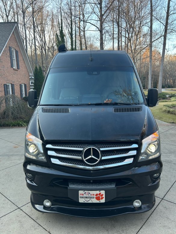 2017 Mercedes-Benz 3500 Class B Motorhome Sprinter for Sale in Spartanburg, SC - Photo 3