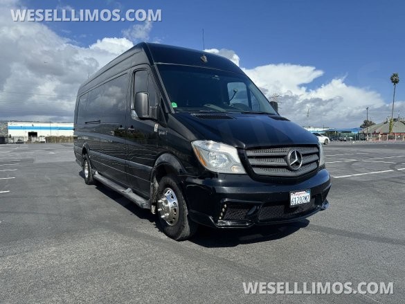 2017 Mercedes-Benz Sprinter 3500 Sprinter for Sale in Oakland, CA - Main Photo
