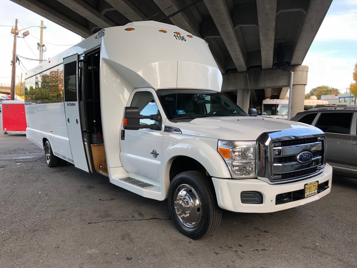 Limo Bus for Sale in Hillside, NJ - Photo 4