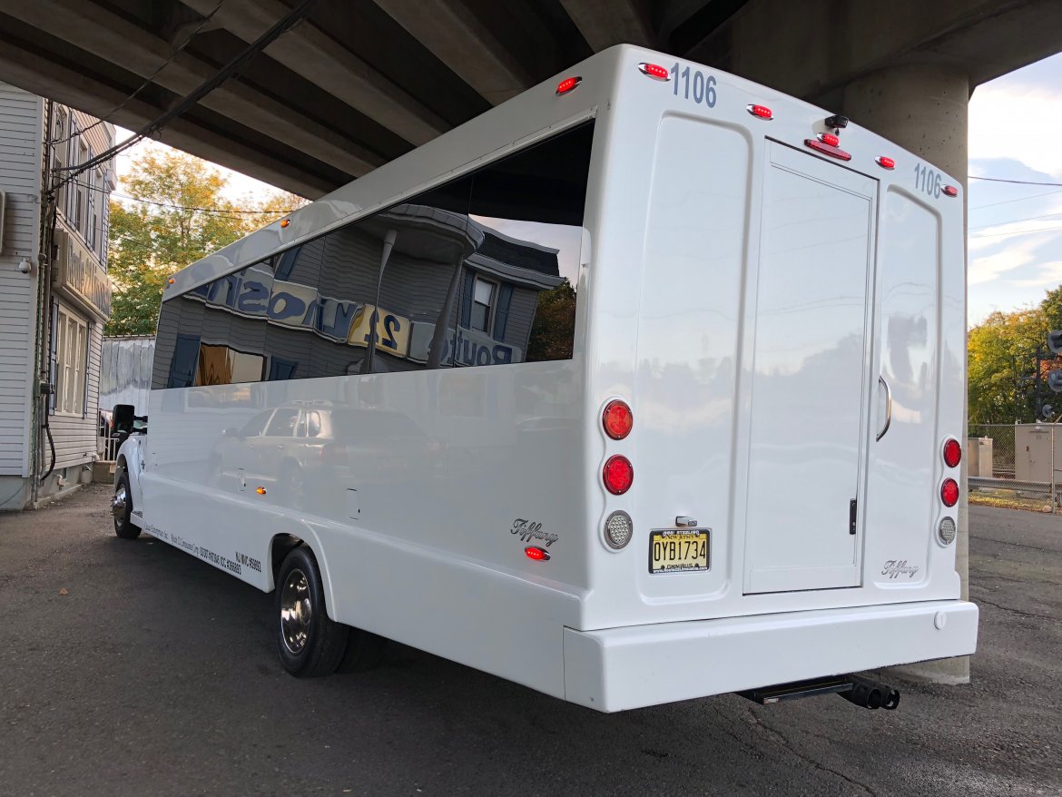Limo Bus for Sale in Hillside, NJ - Photo 8