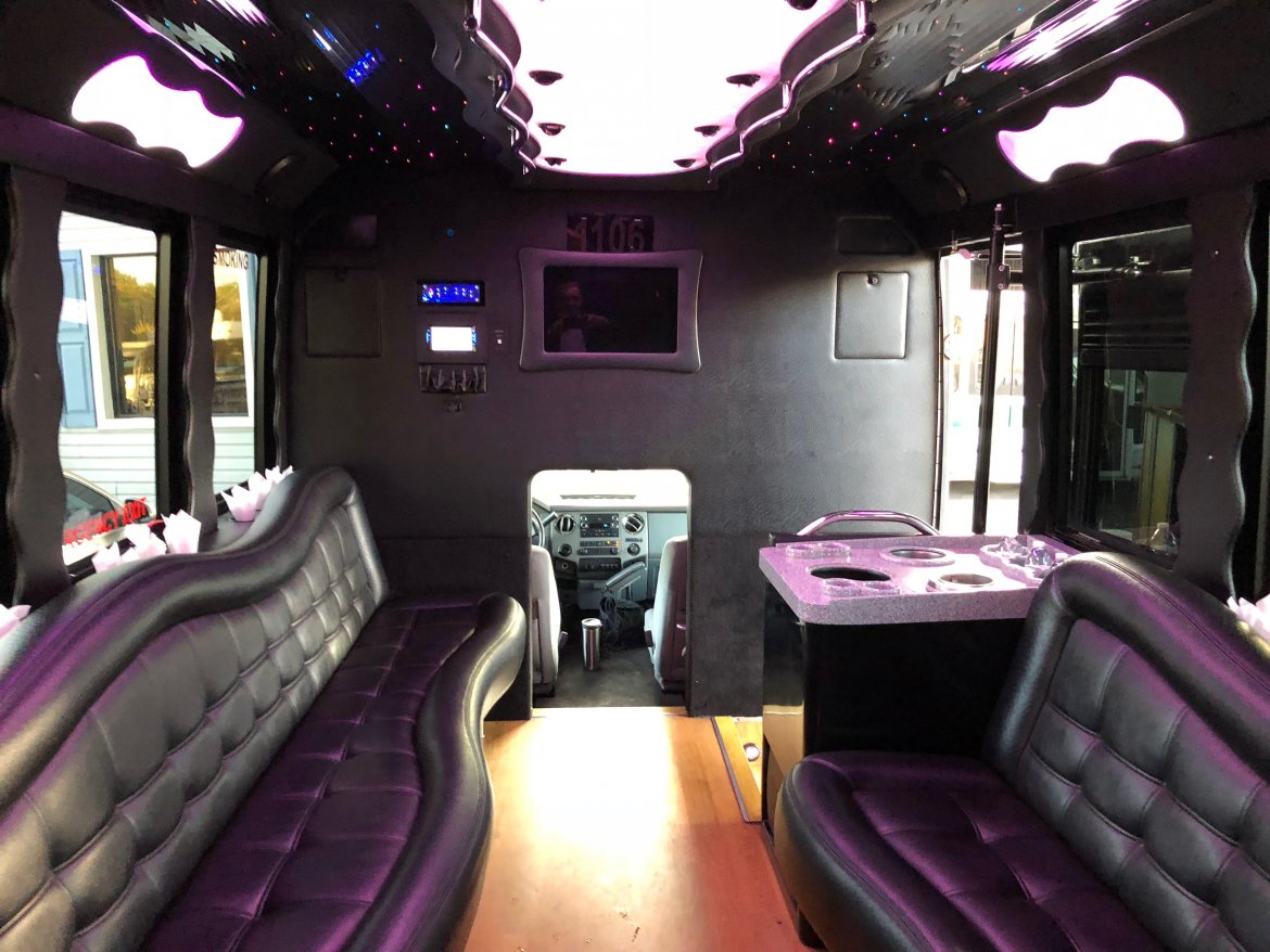 Limo Bus for Sale in Hillside, NJ - Photo 14