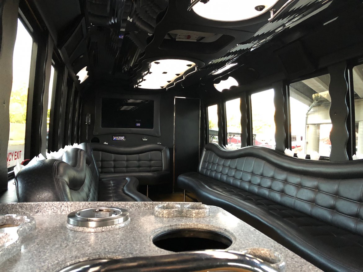 Limo Bus for Sale in Hillside, NJ - Photo 22