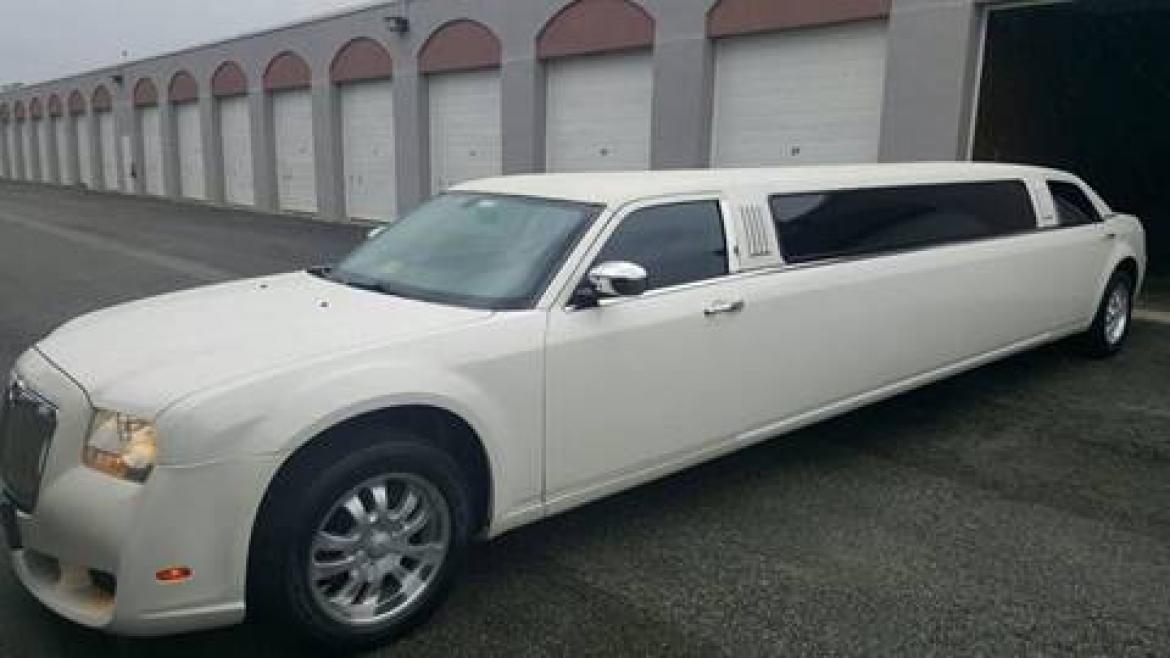 Limousine for Sale in Richmond , VA - Photo 3