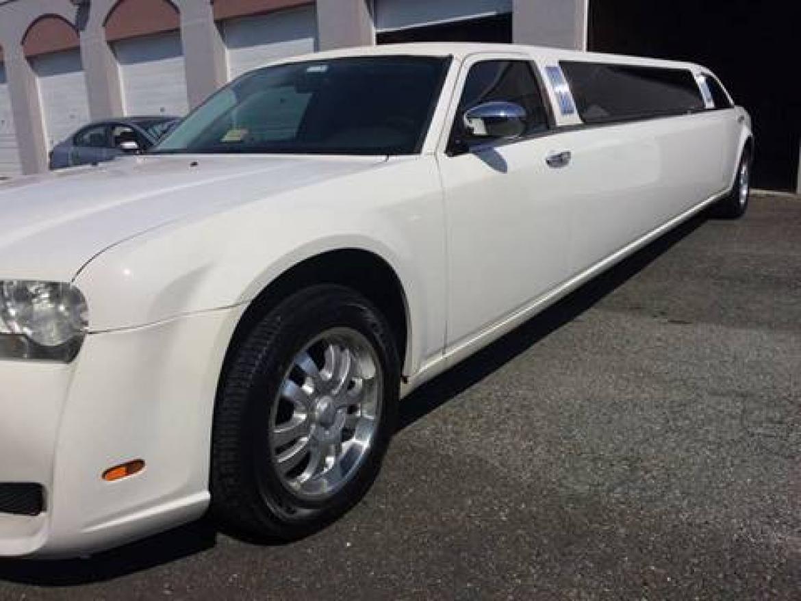 Limousine for Sale in Richmond , VA - Photo 5
