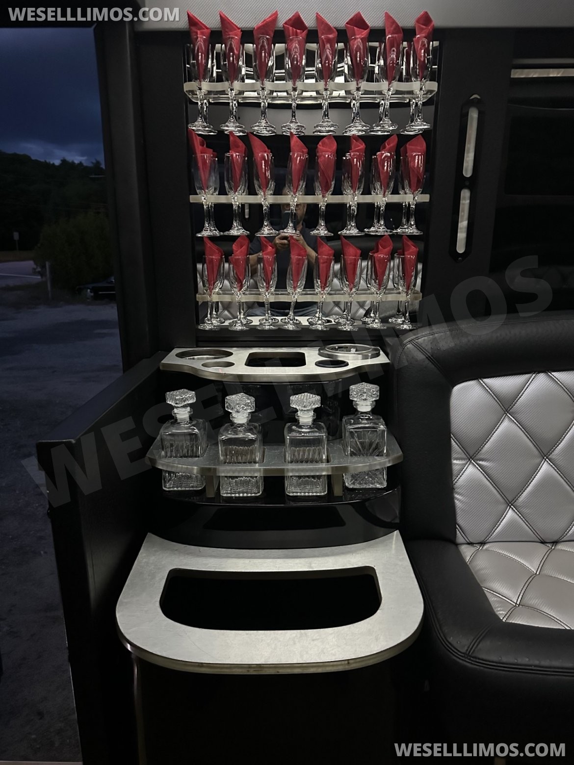 Limo Bus for Sale in Swanzey, NH - Photo 16