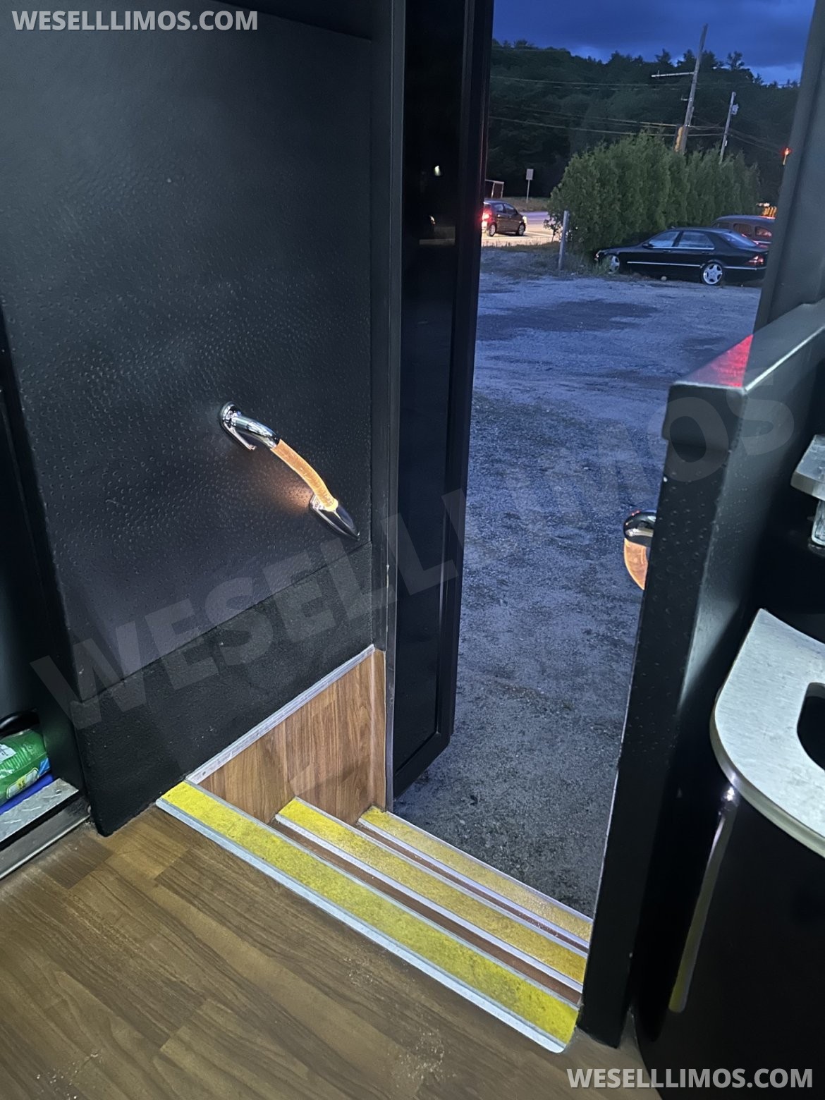 Limo Bus for Sale in Swanzey, NH - Photo 22