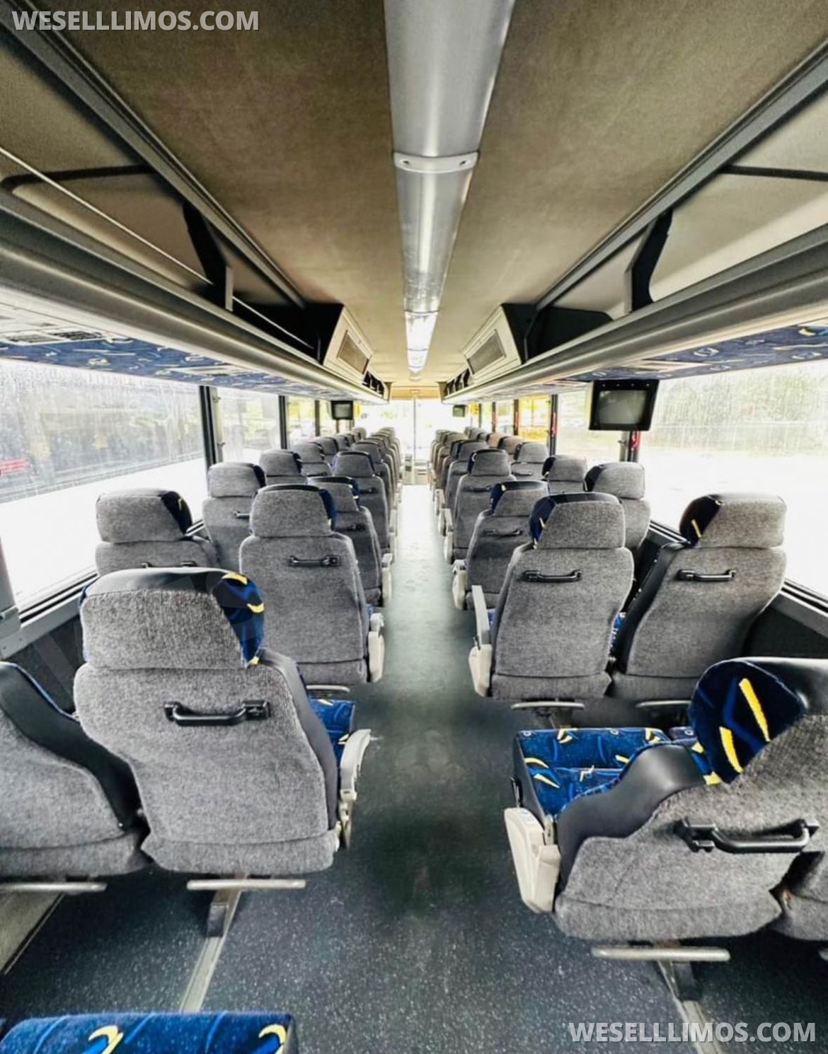 Motorcoach for Sale in Orlando, FL - Photo 5