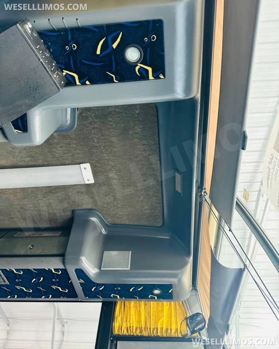 Motorcoach for Sale in Orlando, FL - Photo 7