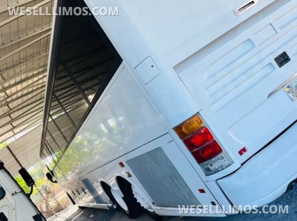 2004 Van Hool C2045 Motorcoach for Sale in Orlando, FL - Photo 2