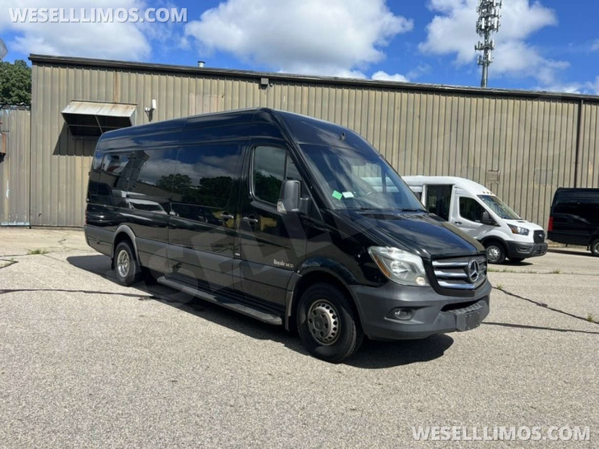 Shuttle Bus for Sale in Haverhill, MA - Photo 3