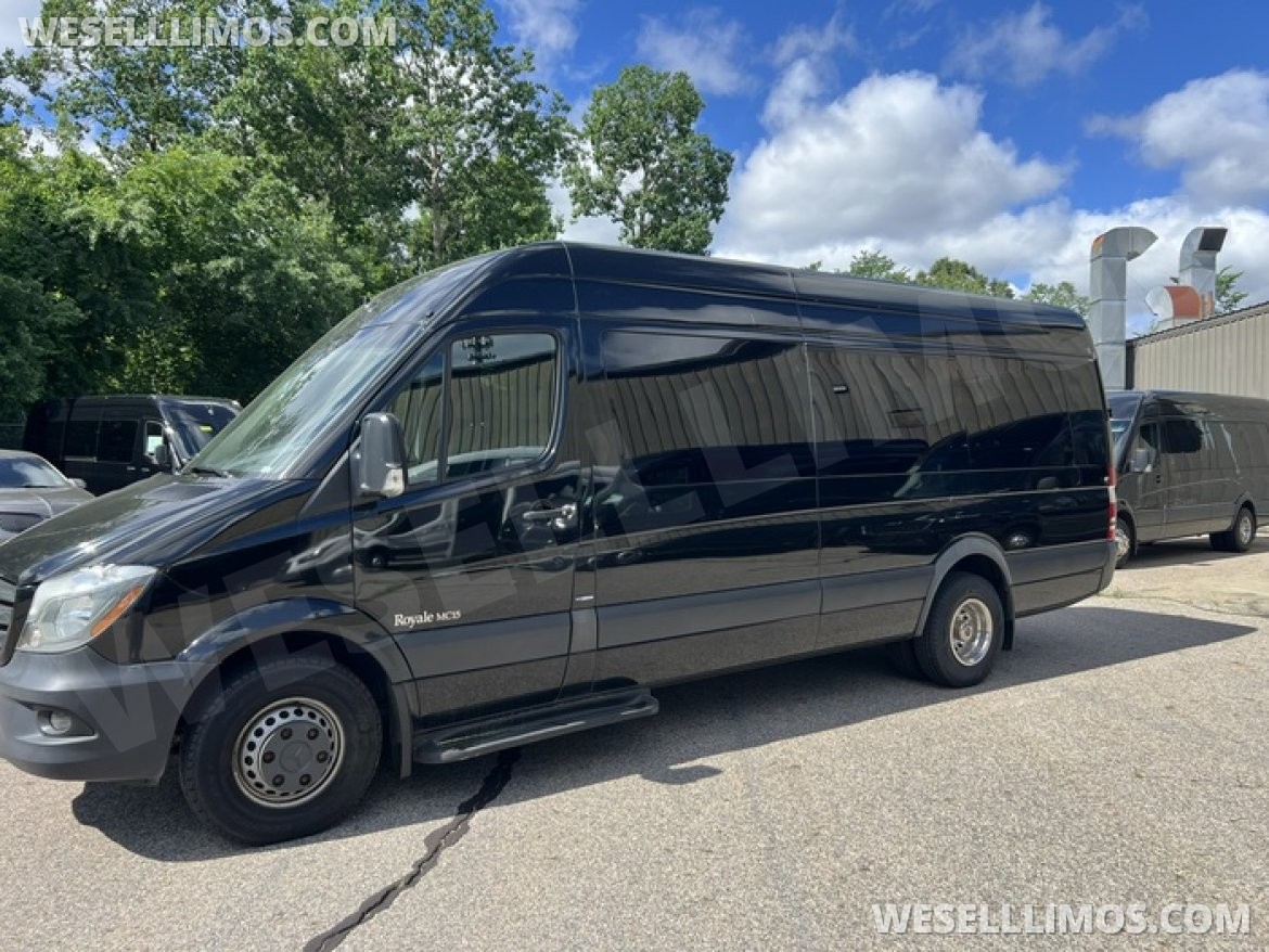 Shuttle Bus for Sale in Haverhill, MA - Photo 5