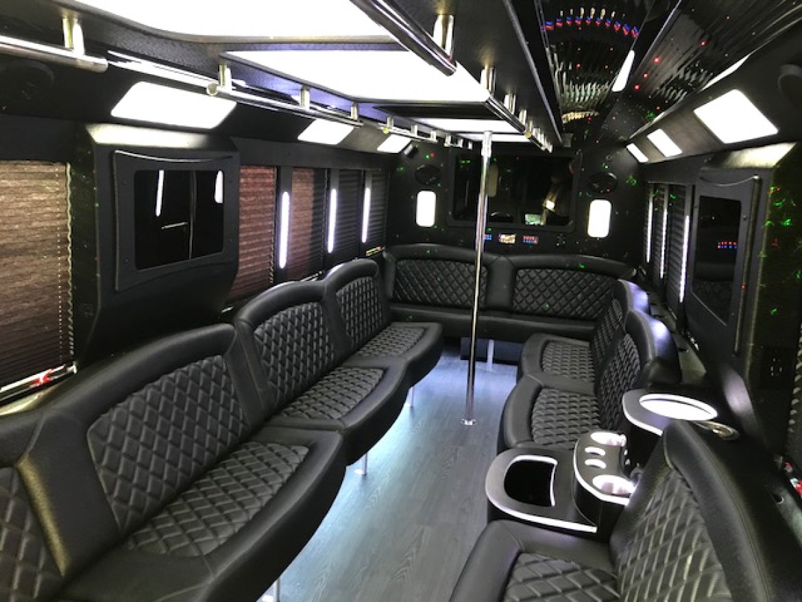 Limo Bus for Sale in Oaklyn, NJ - Photo 11