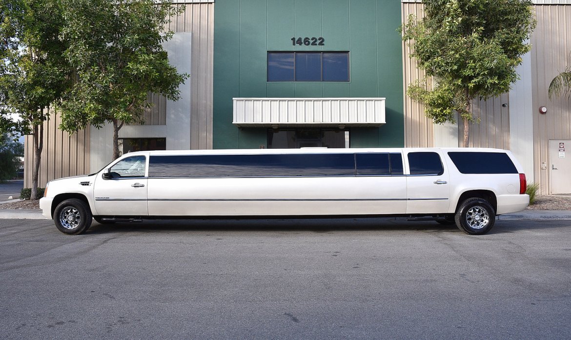 SUV Stretch for Sale in Fontana, CA - Photo 3