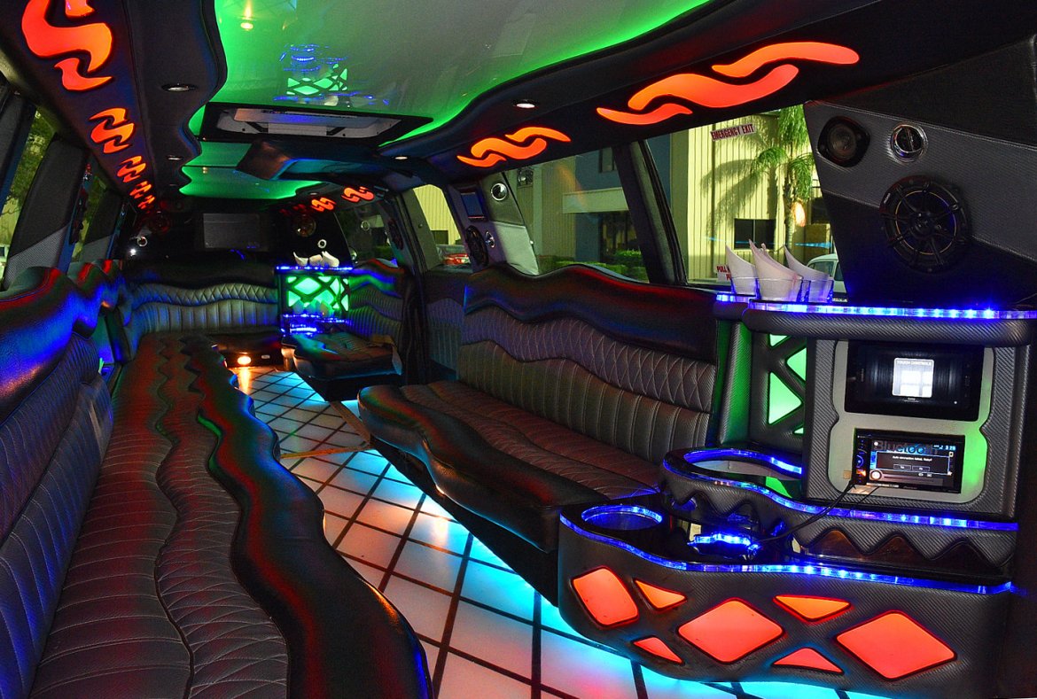 SUV Stretch for Sale in Fontana, CA - Photo 11