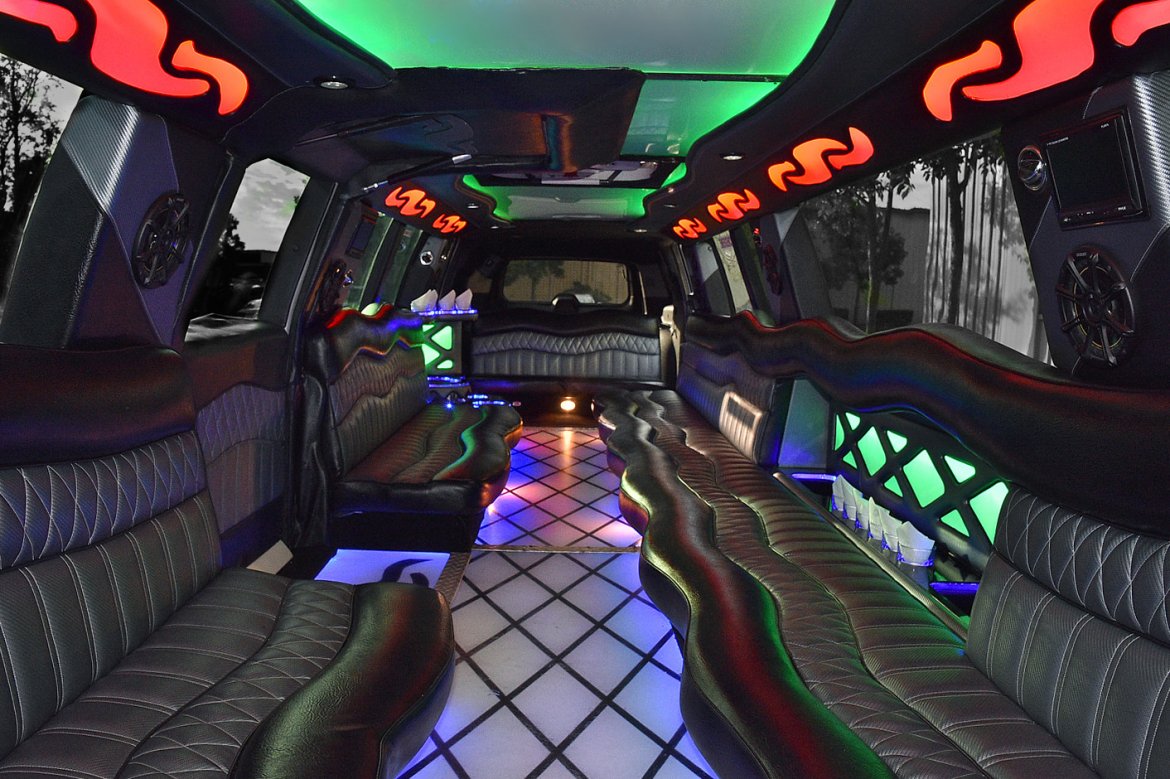 SUV Stretch for Sale in Fontana, CA - Photo 15
