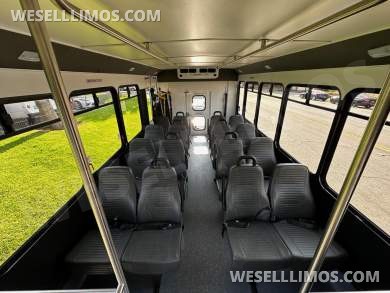 2024 Endera Motors Ford E-450 Super Duty ADA Bus Shuttle - Shuttle Bus for Sale in CARSON, CA - Photo 16