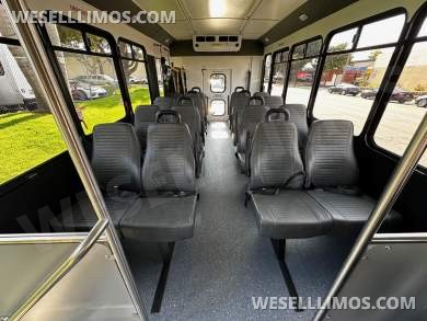 2024 Endera Motors Ford E-450 Super Duty ADA Bus Shuttle - Shuttle Bus for Sale in CARSON, CA - Photo 17