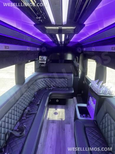 2024 Ford 350HD Transit Limo Van Sprinter - Sprinter for Sale in Vacaville, CA - Photo 3