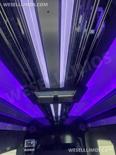 2024 Ford 350HD Transit Limo Van Sprinter - Sprinter for Sale in Vacaville, CA - Photo 9