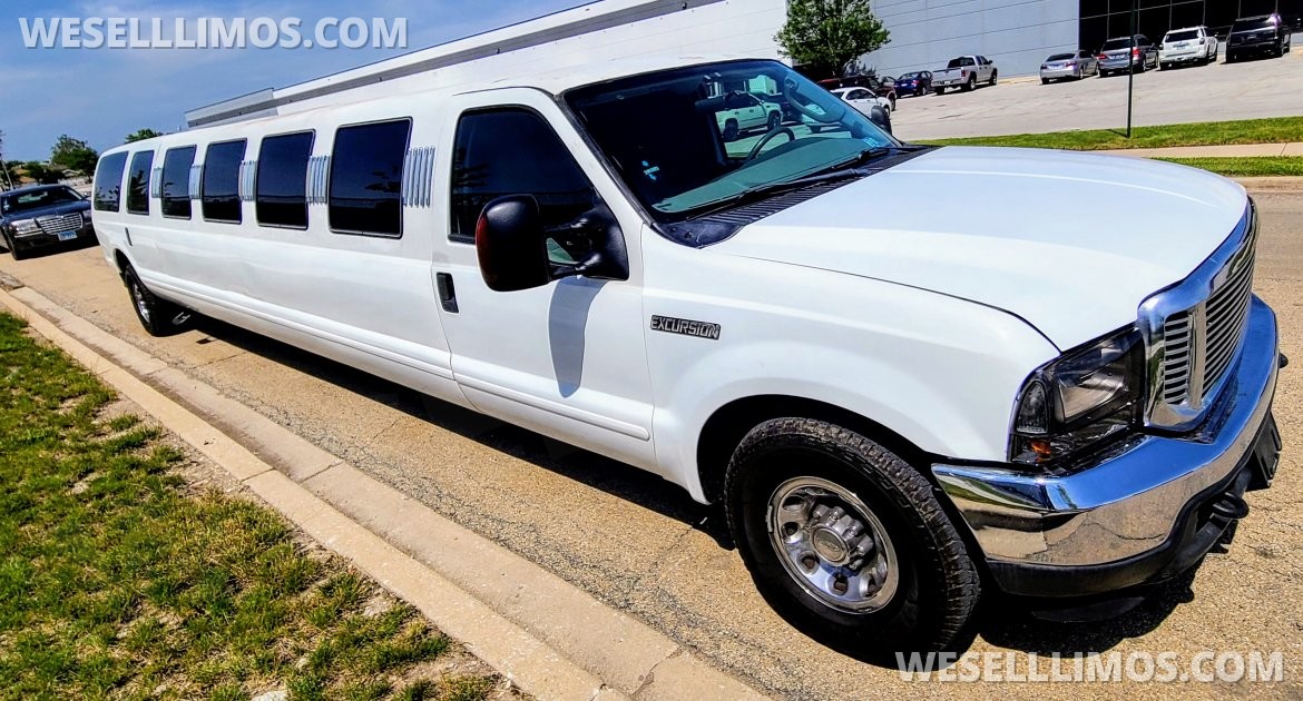 Limousine for Sale in CHICAGO, IL - Photo 2