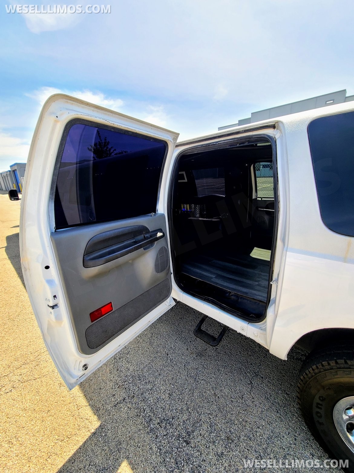 Limousine for Sale in CHICAGO, IL - Photo 10