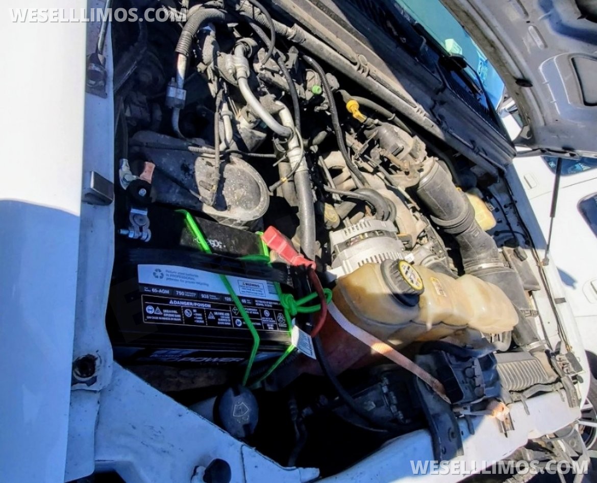 Limousine for Sale in CHICAGO, IL - Photo 15