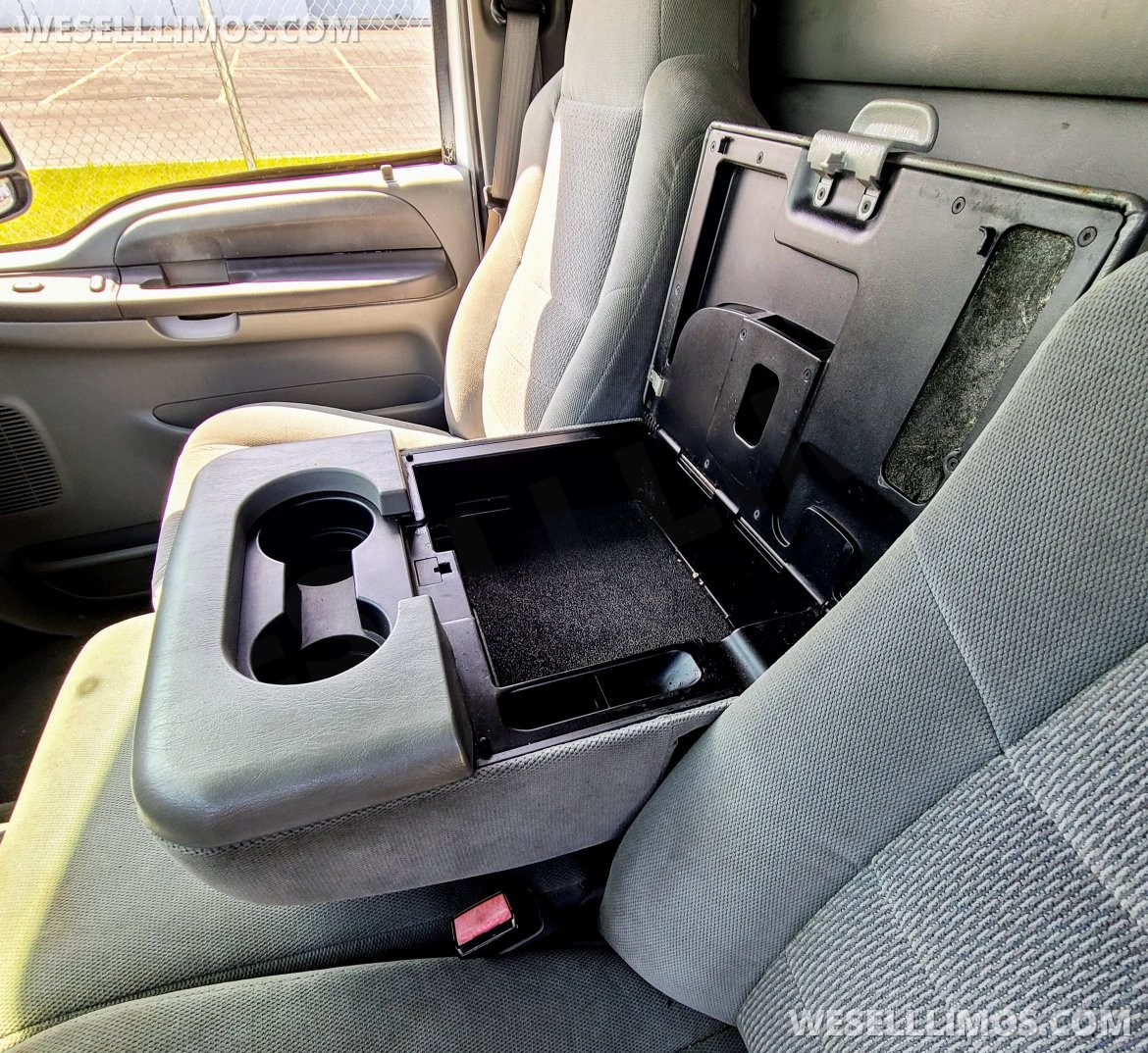 Limousine for Sale in CHICAGO, IL - Photo 20
