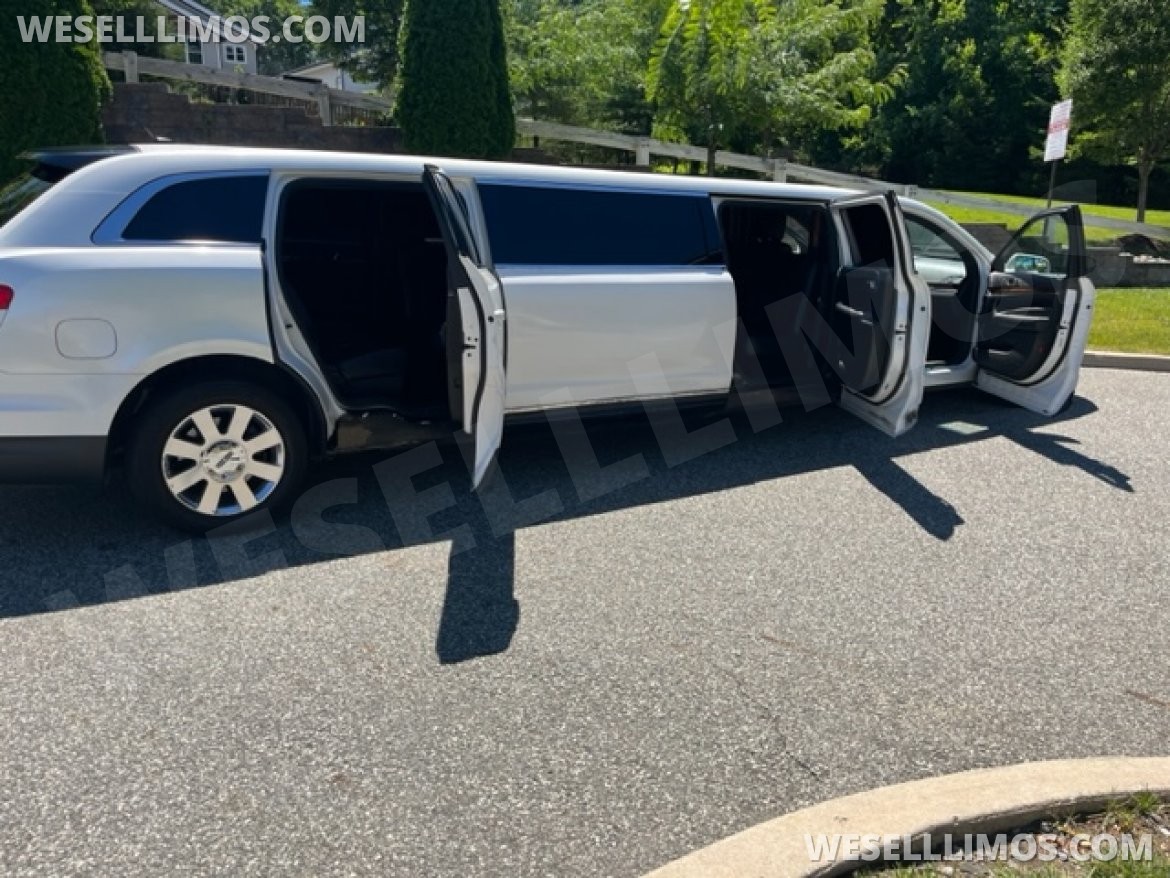Limousine for Sale in Livingston, NJ - Photo 3