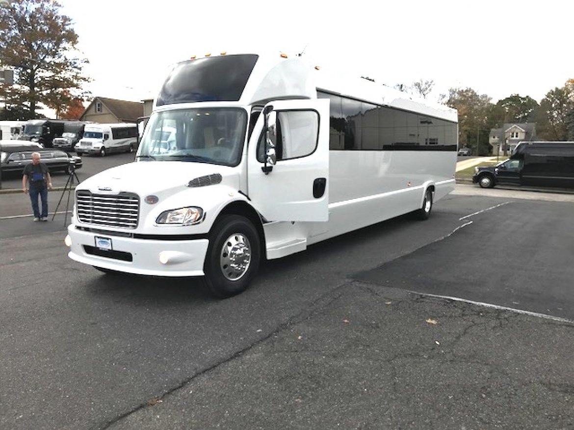 Shuttle Bus for Sale in Oaklyn, NJ - Photo 5