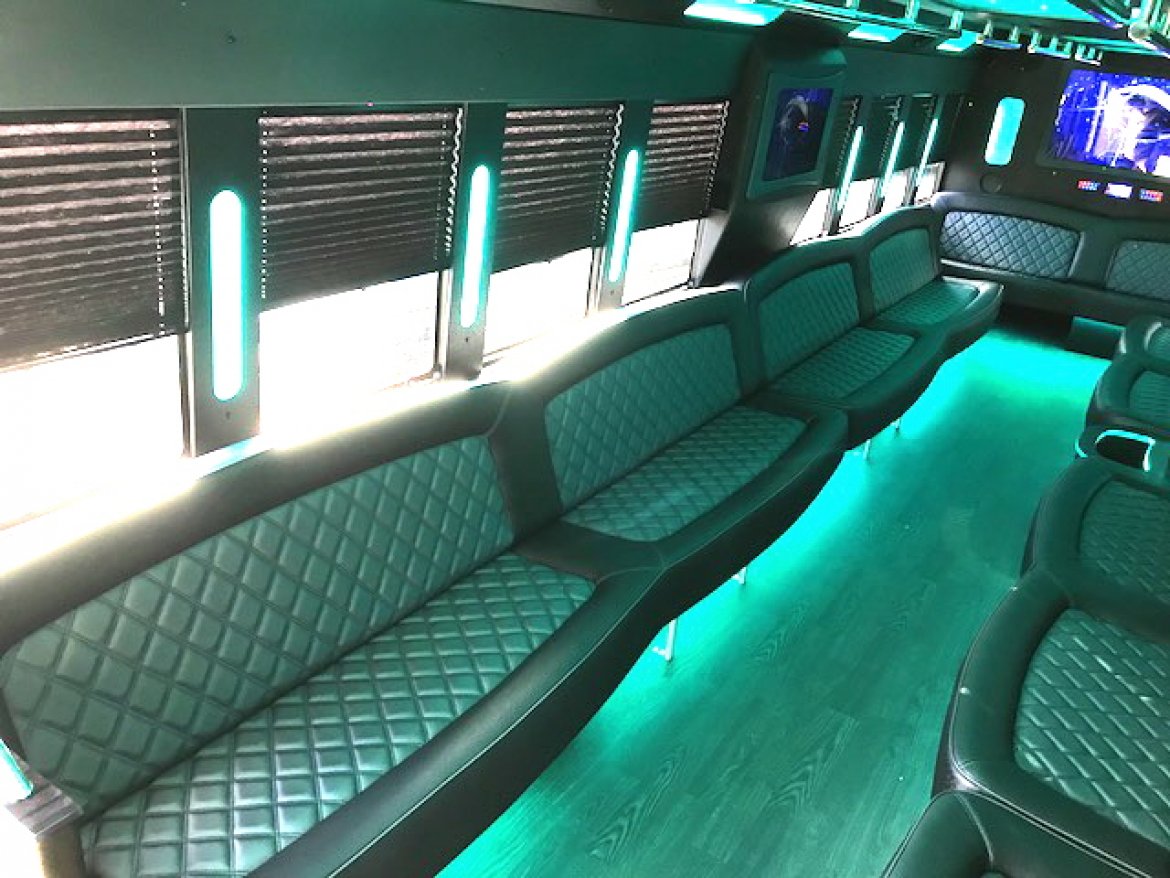 Limo Bus for Sale in Oaklyn, NJ - Photo 9