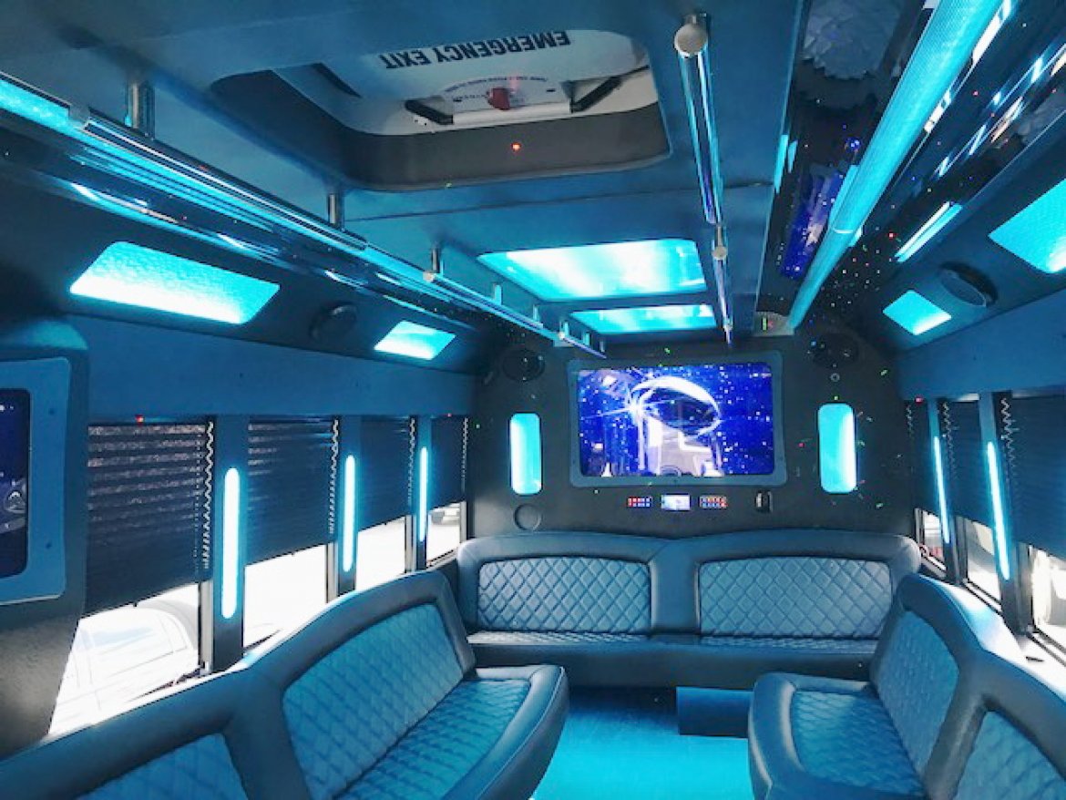 Limo Bus for Sale in Oaklyn, NJ - Photo 12